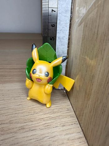 Figurine pikachu brillante Pokémon