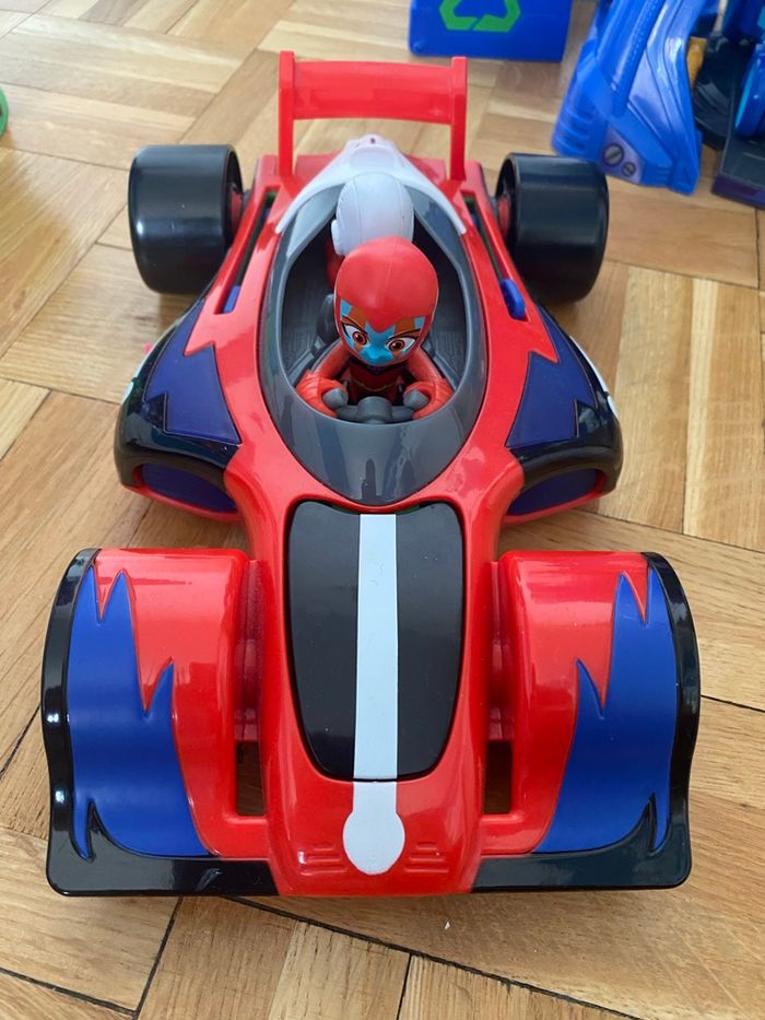 Quartier général + voiture de course flashcar Pyjamasques - photo numéro 4