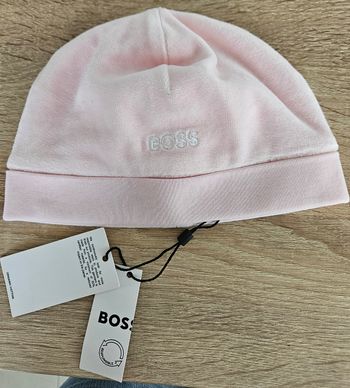 Bonnet boss