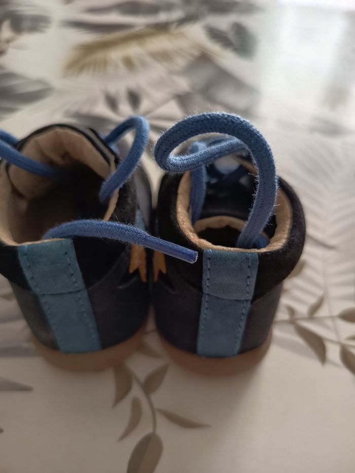 Baskets Gémo en cuir taille 19
