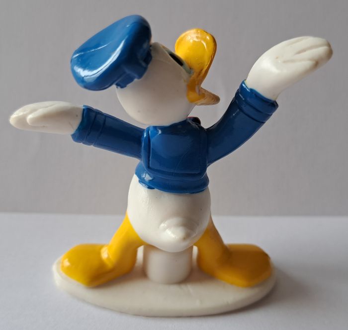 Figurine Disney Donald Duck mains en l'air - photo numéro 2