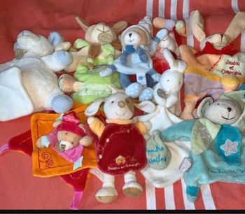 Gros lot.  Doudou et compagnie