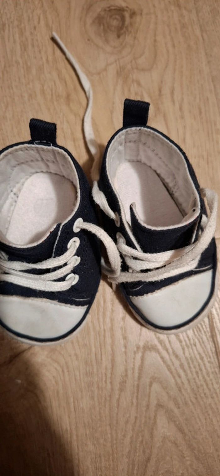 Chaussures Bébé T15 - photo numéro 5