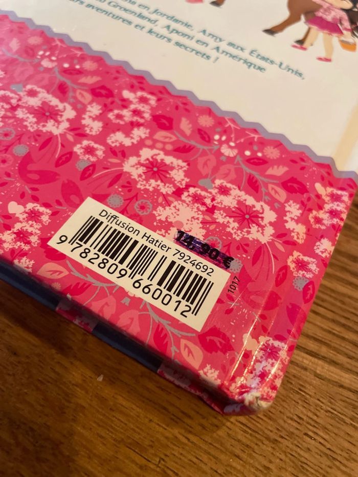 Livre Minimiki Mini Miki découvre le monde Histoires du soir pour jolies princesses - photo numéro 4