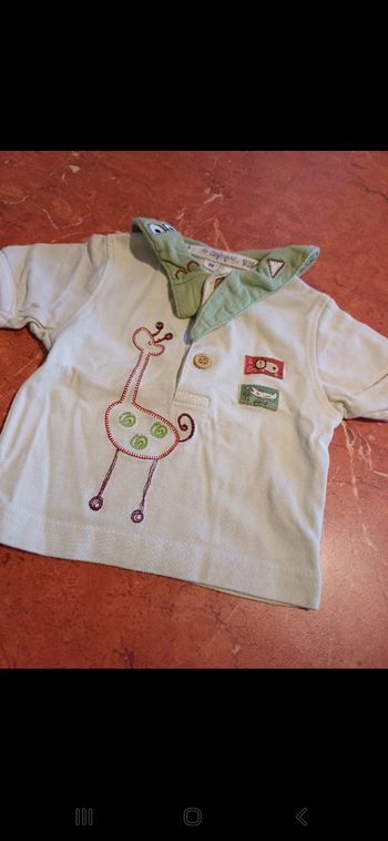T.shirt bébé taille 1 mois