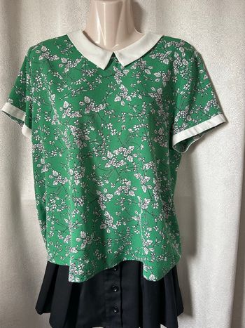 Très jolie chemise fleurie verte L Y coo