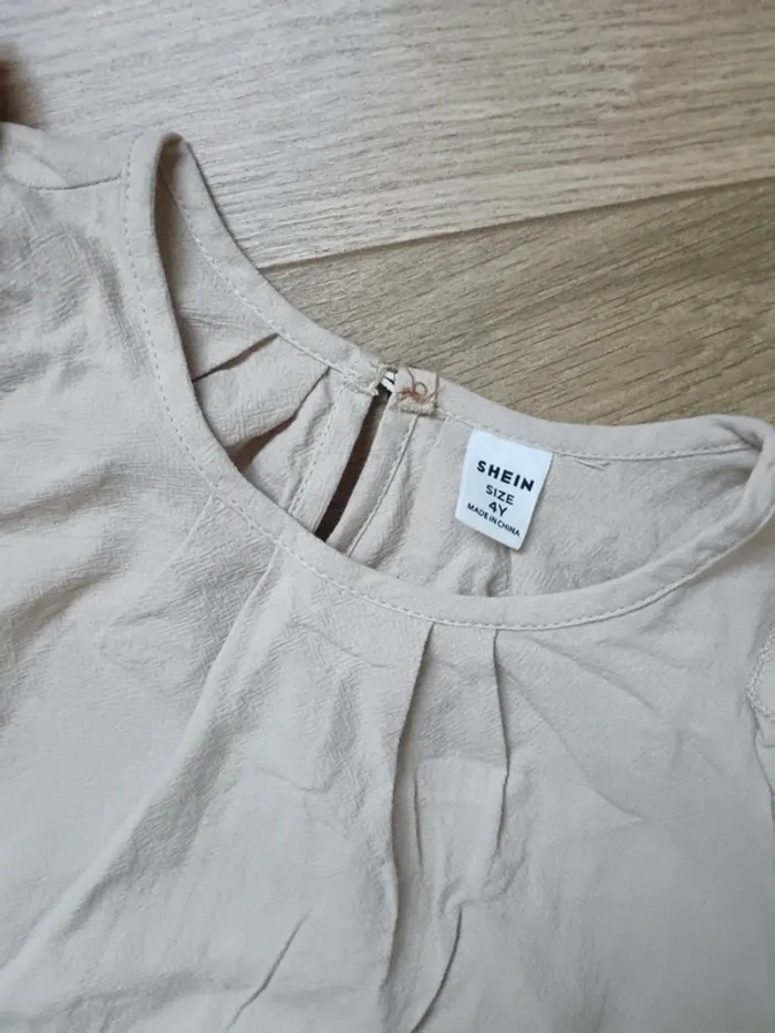 Robe beige - photo numéro 4