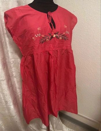 Robe / tunique rose légère brodée