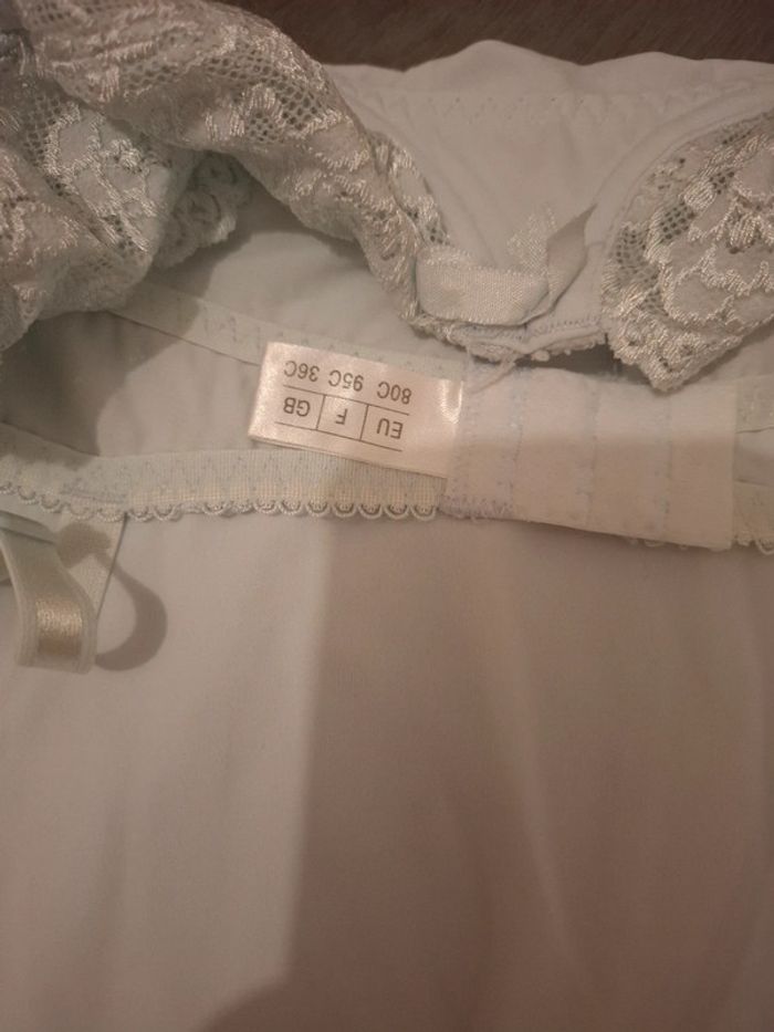 Haut soutien gorge - photo numéro 3