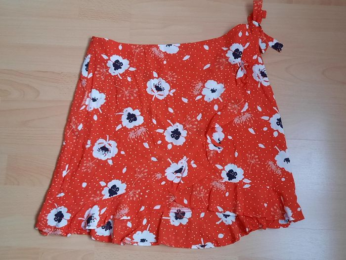 Jupe neuve Taille 38