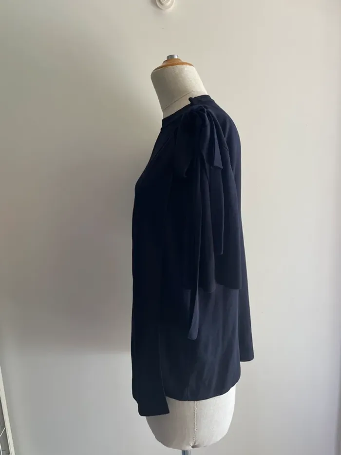 Top drapé bleu marine COS - photo numéro 5