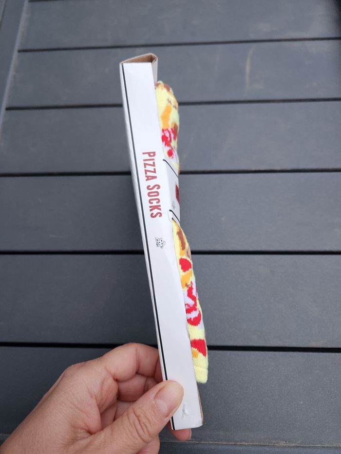 Chaussettes pizza - photo numéro 3