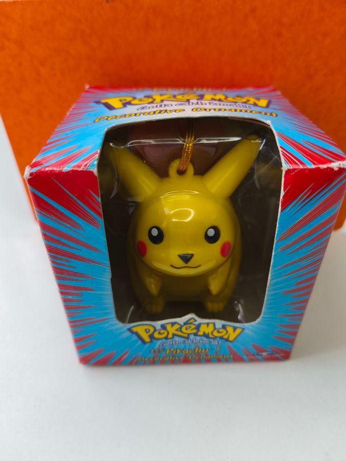 Figurine à collectionner pikachu décorative ornament Nintendo Tomy
