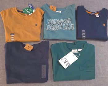 (Neufs non portés)🏷🤩 💙  lot Tee-shirts ml 4ans Garçon 💙😍🤩