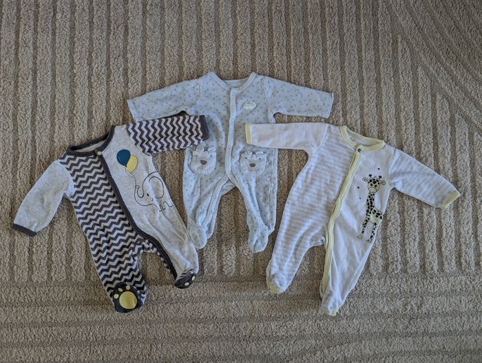 Lot de 3 pyjamas légers pour bébé 1 mois, In Extenso