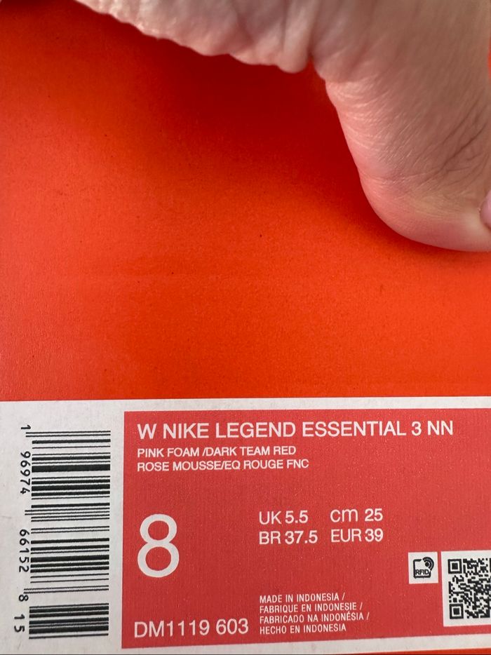Nike Legend Essential 3nn - Taille 39 - neuve dans leur boite - photo numéro 10