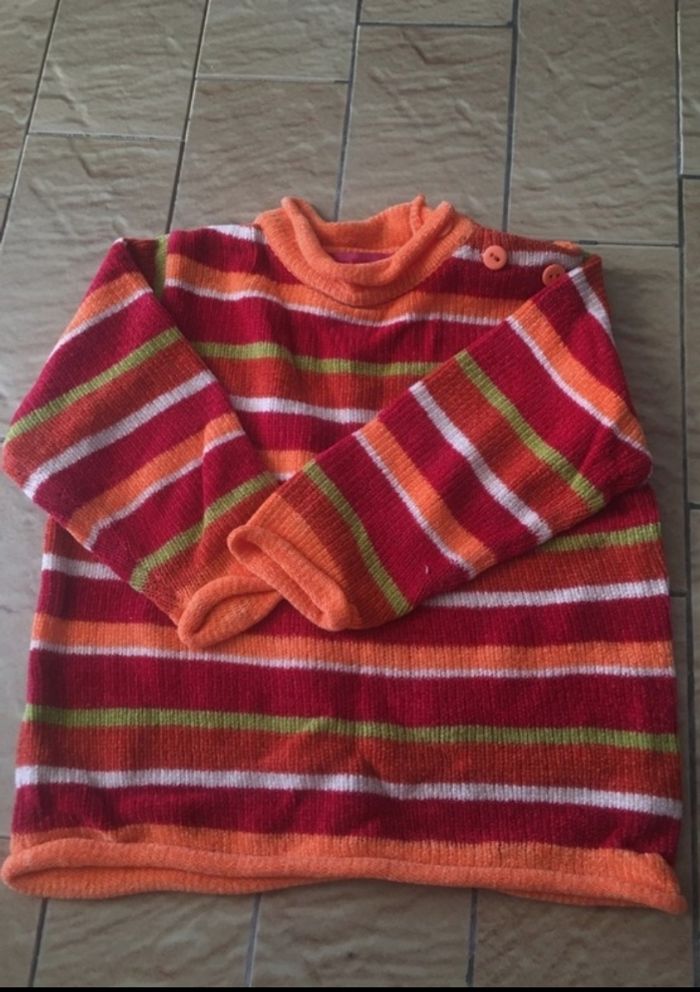 Pull rayé tout doux / Taille 18 mois