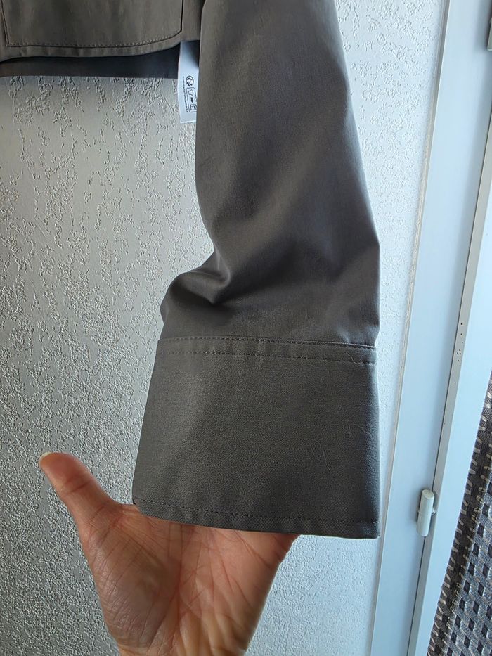 Jolie chemise/veste croptop grise neuve Zara taille xs - photo numéro 5