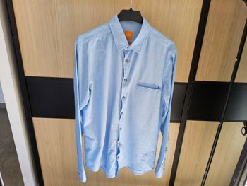 Chemise taille S hugo boss 