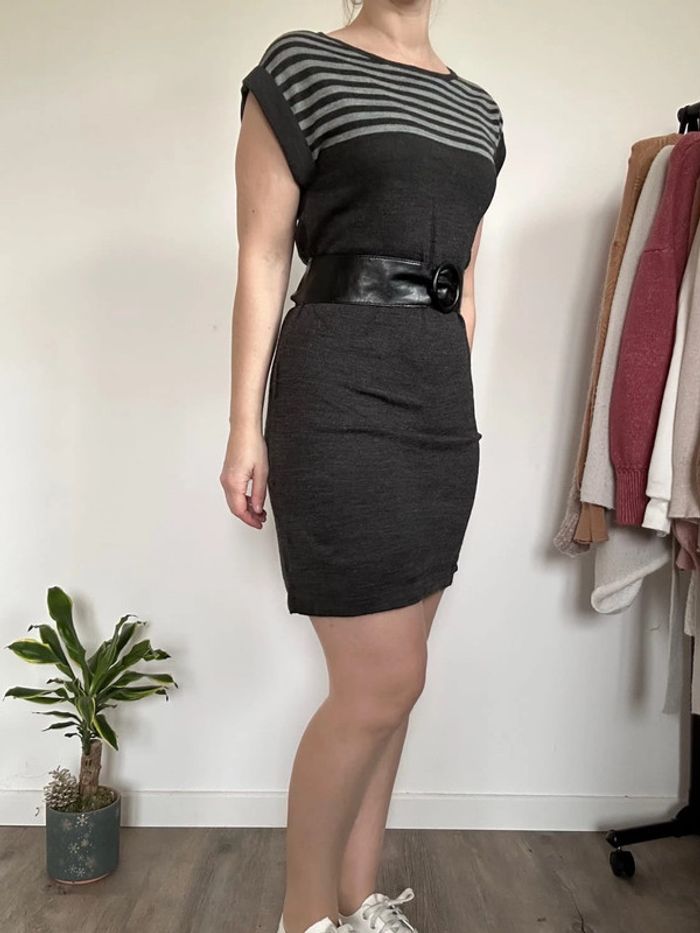K Woman Robe pull rayée grise – Taille 36 – Très bon état - photo numéro 4