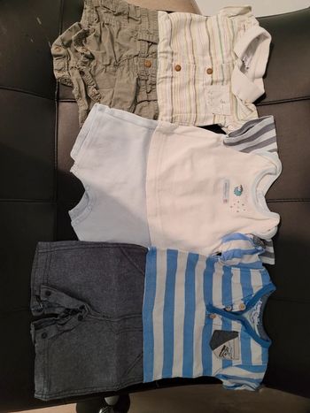 Lot ensembles bébé garçon 1 mois
