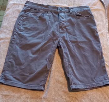 Pantacourt gris Taille 44 L ou M Denim Co style Jean gris