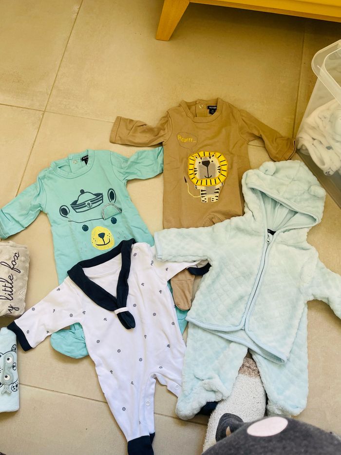 Lot vêtement bébé 1 mois - photo numéro 3