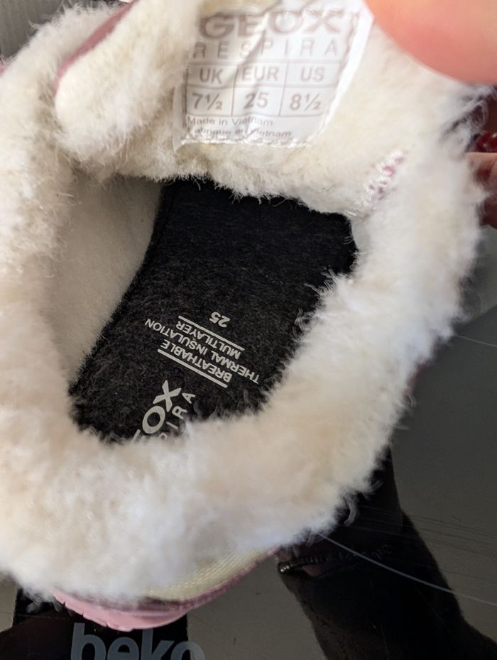 Chaussures fille. Taille 25. Chaudes, conseillé par les podologues. Neuf. Geox - photo numéro 7