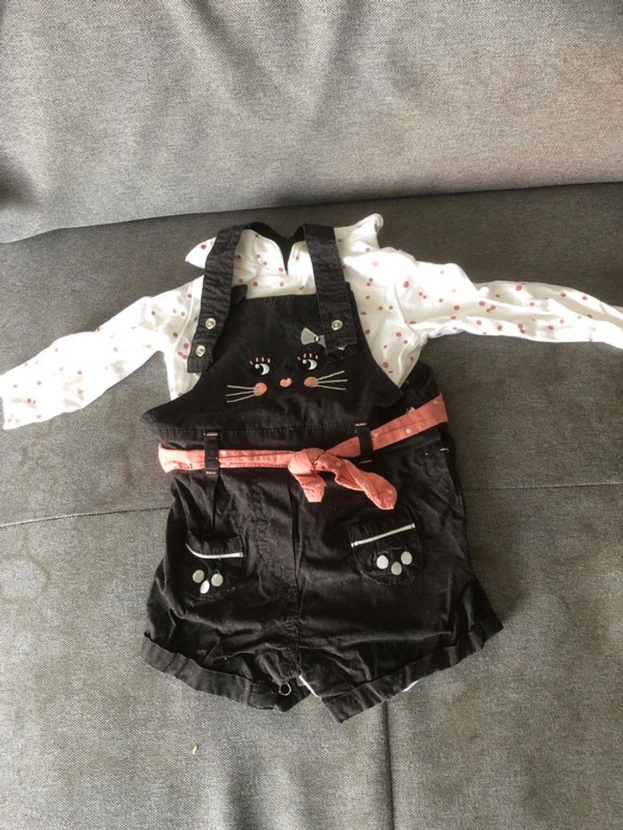 Salopette short avec body fille 6M TB état