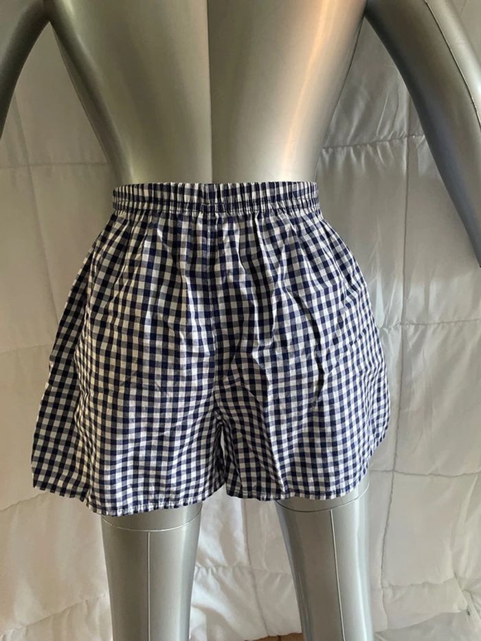 Short sans marque noir taille Xl - photo numéro 2