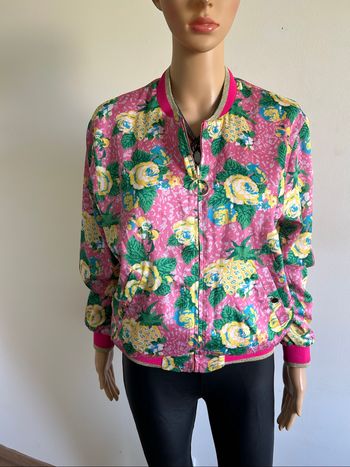 Veste satinée réversible Naf Naf taille 36 jamais portée