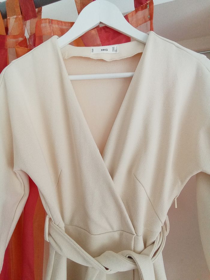 Jolie robe habillée crème/beige Mango taille 36 - photo numéro 2