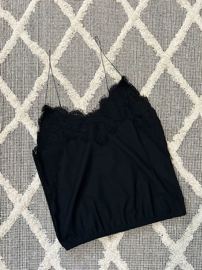 Top dentelle à bretelles vintage