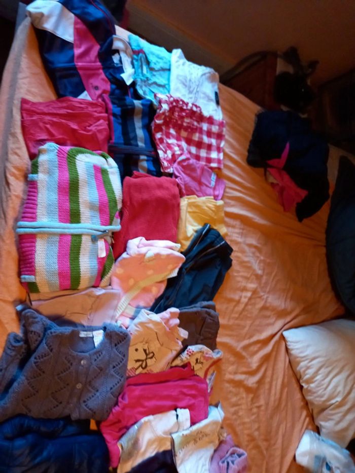 Lot 53 pièces fille 6 ans - photo numéro 3