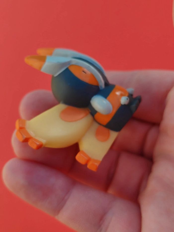 Figurine pokémon - papilord - photo numéro 3