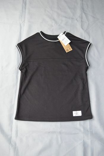 T-shirt Kiabi noir taille 8 ans / 128 cm