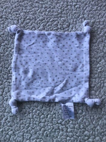 Doudou plat mouchoir blanc à pois gris Vertbaudet