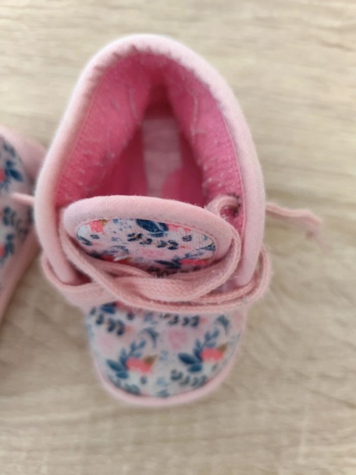 Chaussons motif fleur - photo numéro 4