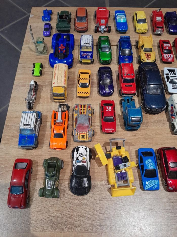 Lot de 89 véhicules voiture camion ect - photo numéro 2