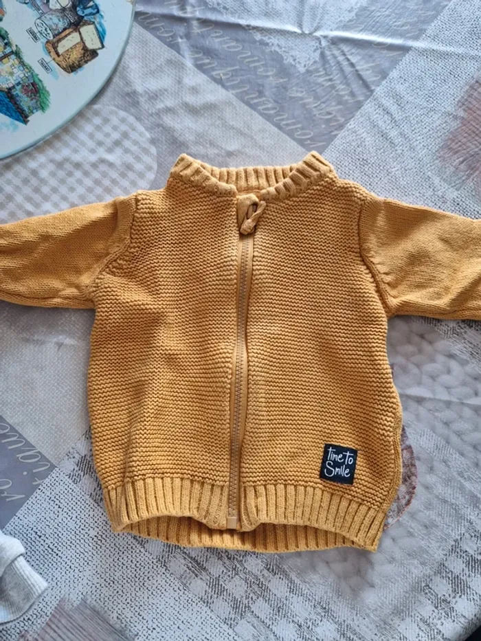 Lots 3 vestes 3 mois - photo numéro 5