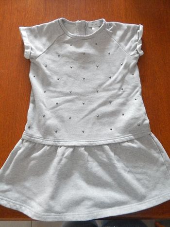 Robe sans manches grise la redoute 8 ans