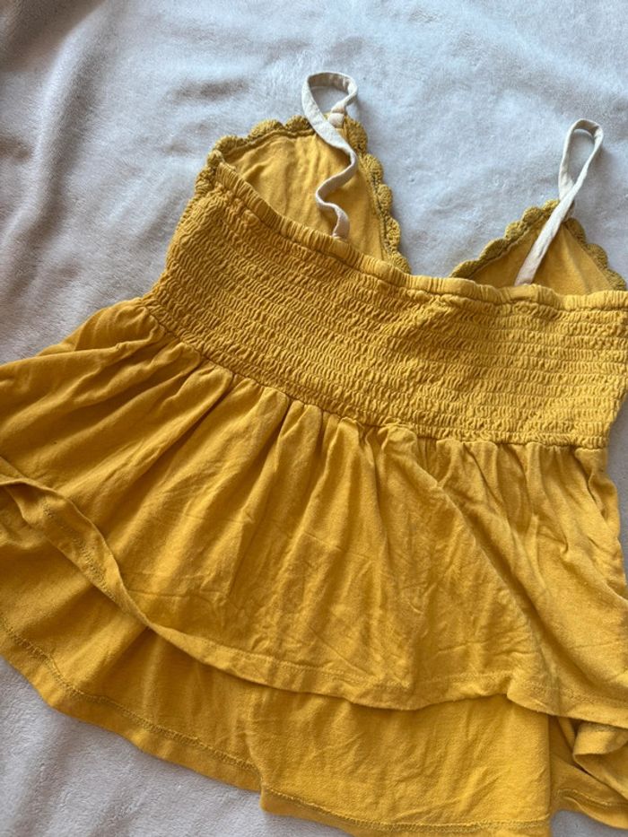Débardeur jaune - photo numéro 5
