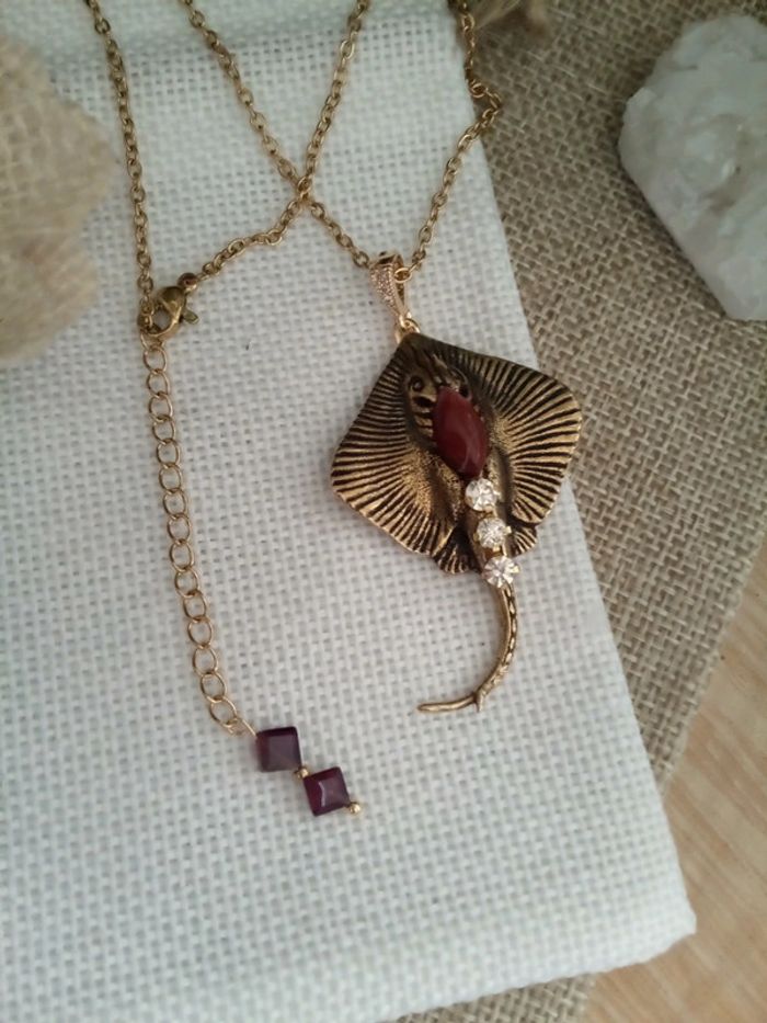 Collier raie avec Pierres semi précieuses