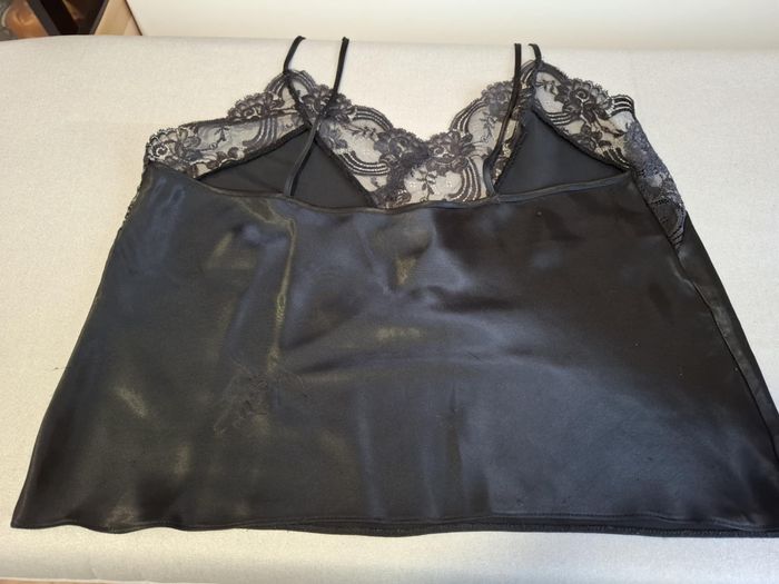 Joli caraco femme St Michael 42 noir décolleté dentelle très bon état - photo numéro 3