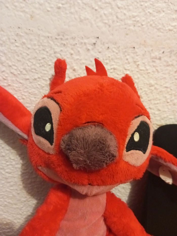 Stitch rouge de Disney - photo numéro 2