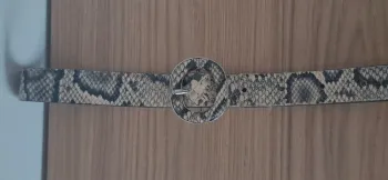 Ceinture effet python beige – LA tendance incontournable - Très bon état 🌟