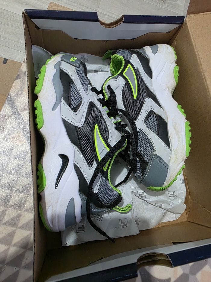 Baskets Fila Ray Tracer (Taille 29) - photo numéro 2