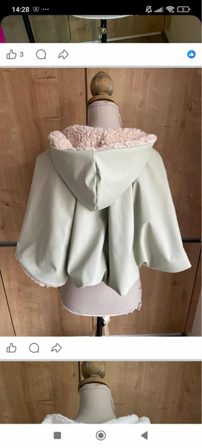 Poncho imperméable 6/9 mois à 3/4 ans