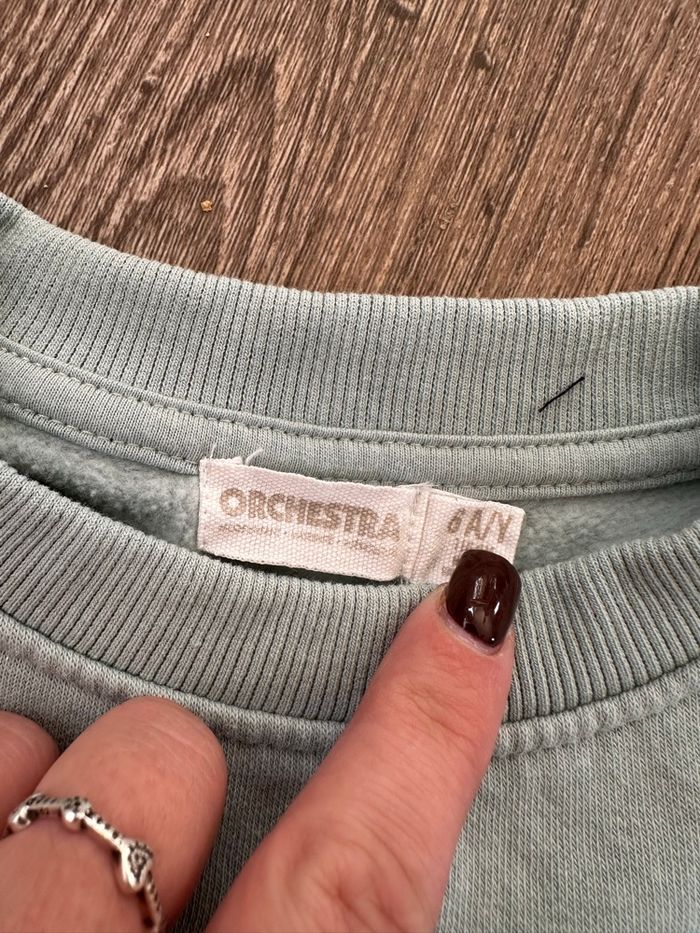 - Pull Orchestra  - 6 ans - Très bon état, mini tache - photo numéro 3