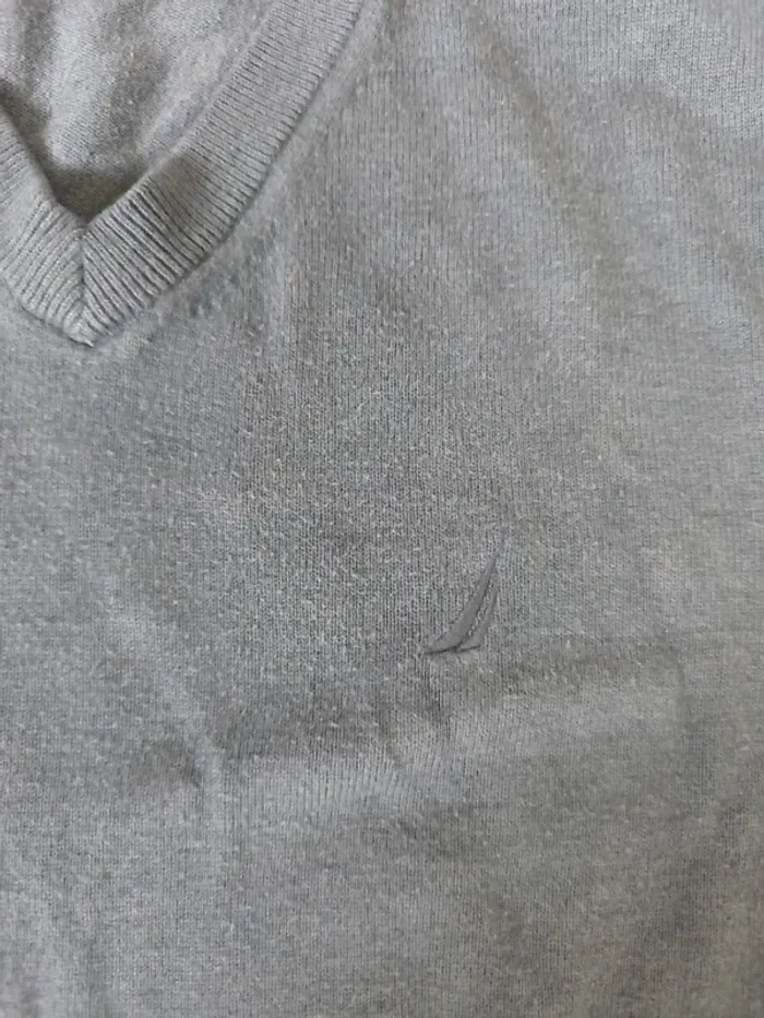 Pull col V homme Nautica bleu clair M excellent état - photo numéro 2